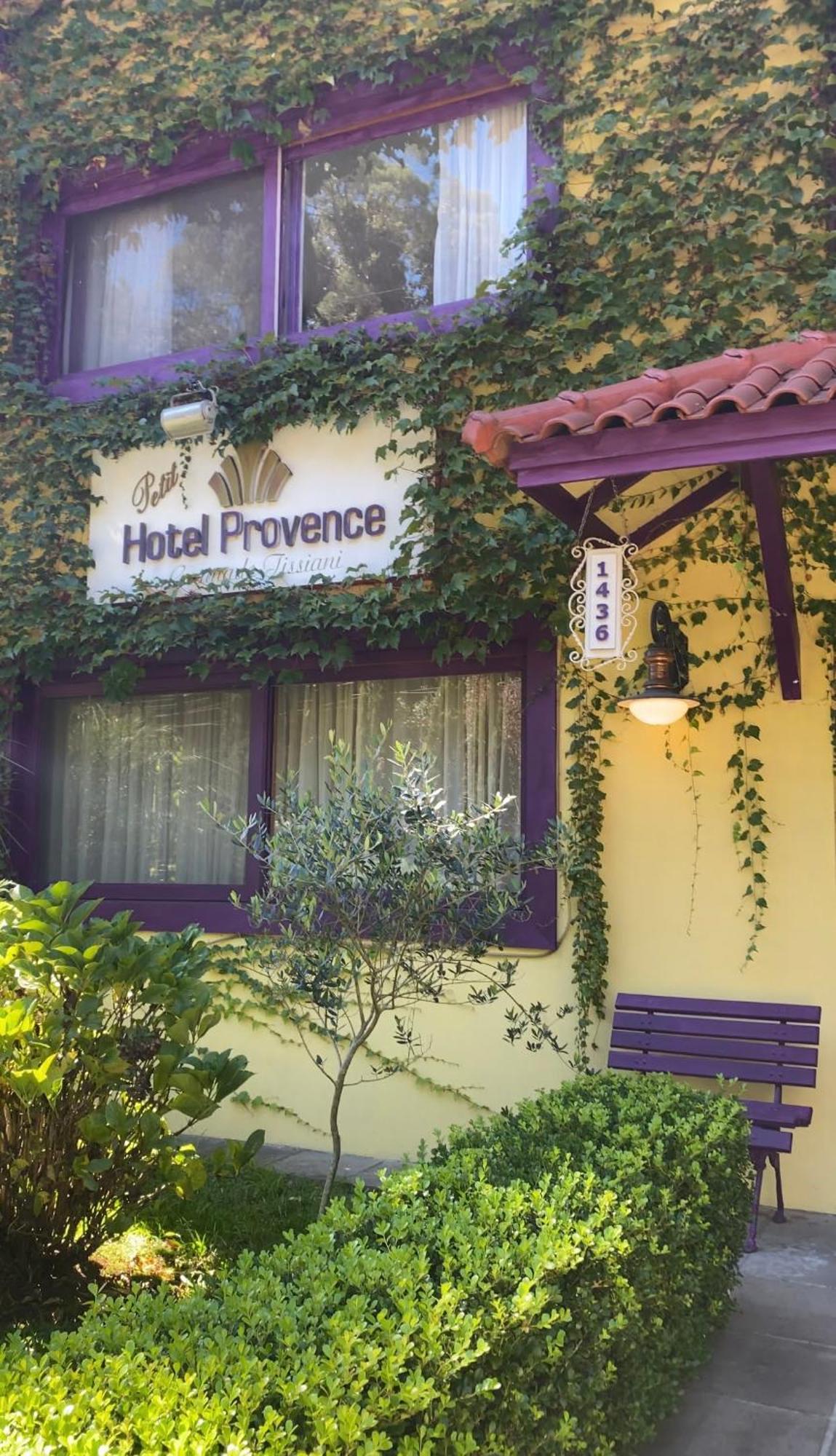 Petit Hotel Provence Gramado Exteriér fotografie